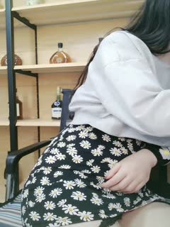 (七猫猫)浓妆艳抹身材极品的美女自慰超诱惑